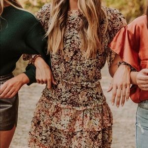 Floral smocked dress size 10/12 NWT